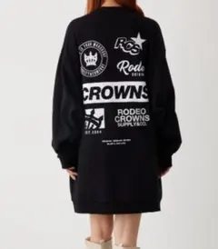 ロデオクラウンズ LINE UPロゴスウェットワンピース