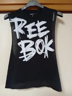 Reebok ブラック タンクトップ