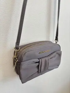 ジルバイジルスチュアート リボンショルダーバッグ　ナイロン グレー