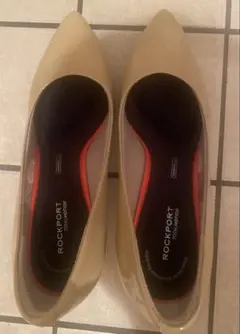 1回のみ着用　ROCKPORT ポインテッドトゥ ハイヒール