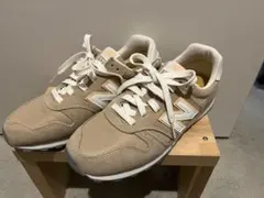 New Balance 373 ベージュ スニーカーのサムネイル