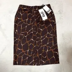 [新品未着用]タグ付き Dolce & Gabbana ジラフ柄タイトスカートのサムネイル