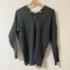 zucca ダークグレー Vネック 長袖セーター　ズッカ　ニット
