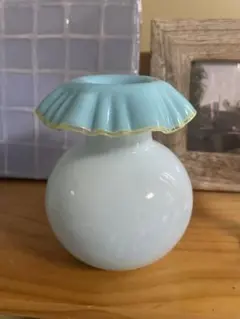 値下げしました！フェントン　ドット　クランベリーフリルガラス花瓶 値下げしました！フェントン ドット クランベリーフリルガラス花瓶