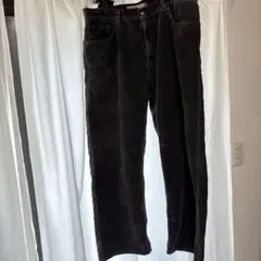 “Levi’s 559 Relaxed Straight”