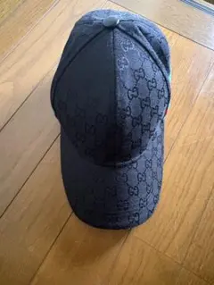 GUCCI帽子のサムネイル