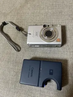 Canon IXY DIGITAL 本体 充電器、草間彌生ストラップ付 Canon IXY DIGITAL 本体 充電器、草間彌生ストラップ付 - メルカリ