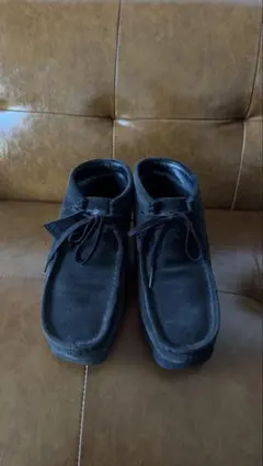 Clarks × BEAMS ワラビーブーツ　GORE-TEX（R）のサムネイル