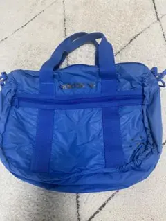 adidas スポーツバッグ　青