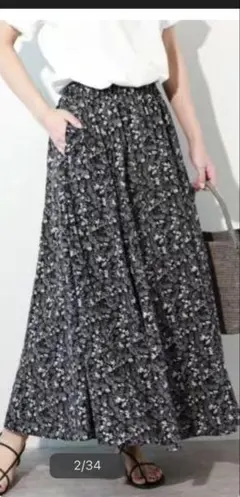 美品　JOURNAL STANDARD relume 花柄ロングフレアスカート