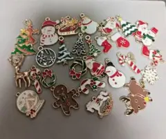クリスマスモチーフのチャームセット