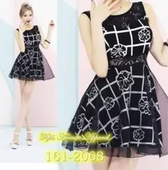 黒と白の花柄スリーブレスドレス　　キャバドレス