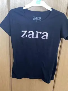 ZARA紺色の半袖Tシャツ‼︎