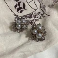 レトロ調 シルバーパールビーズ フラワーイヤリング アンティーク ヴィンテージ