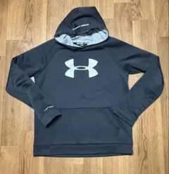 アンダーアーマー　パーカー　YXL 160cm