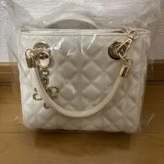 MARY QUANT キルティング ショルダーバッグ ホワイト - メルカリ