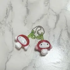 サンリオ　スイング　さくらんぼ　ガチャガチャ　マイメロ　シナモン