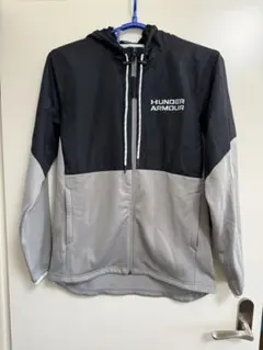 under armour フード付きナイロンジャケット　LG 175/96A