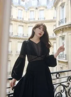 herlipto Social Lace Flare Dress Mサイズ 美品 Her lip to】Social Lace Trimmed Dress - メルカリ