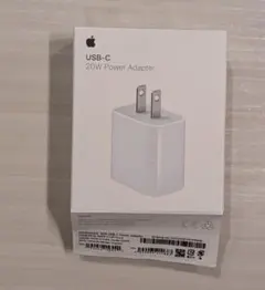 Apple 20W USB-C Power Adapter 本体