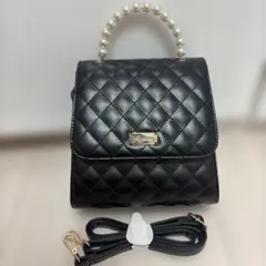 【美品】アリーム　パールハンドルキルティングバッグ Areeamのサムネイル