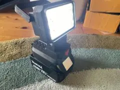 LED投光器 マキタバッテリー対応 3脚スタンド付き 【15W×4灯】 - メルカリ
