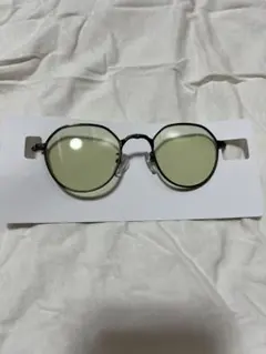 オーバル型メタルフレームサングラス