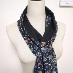 着物リメイク　小紋、黒羽織り（絹）ハンドメイド　リバーシブル　ロングストール