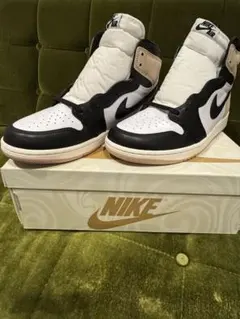 Nike Women's Air Jordan 1 Retro High OG