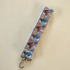 ❋ハンドメイドストラップs❋インド刺繍リボン　ハンドストラップ