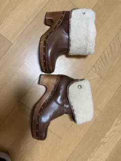 UGGアグ1958 LYNNEAリネア 裏ボア付きレザーブーツ23cm