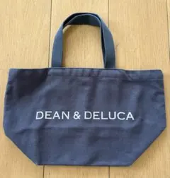 DEAN & DELUCA チャリティートートバッグ（ブルーグレー）