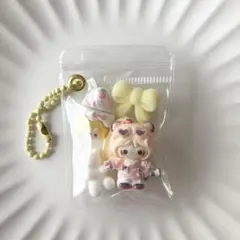 ガチャ詰めポーチ風キーホルダー キャンディバッグ - メルカリ