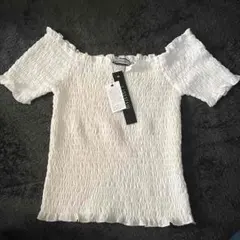 新品！オフショルトップスのサムネイル