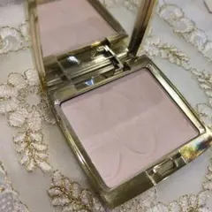 エレガンス　フェイスパウダーのサムネイル