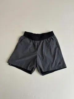 アディダス リバーシブル　ショートパンツ