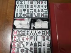 未使用　新品　TAKARA mah-Jang pai 麻雀牌セット　宝　タカラ 待望の「雀魂手積み麻雀セット」誕生！Yostar社員の対局風景とともに