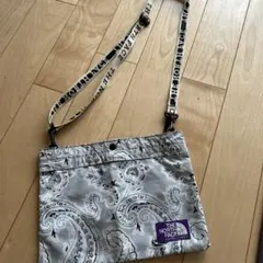 最終お値下げ1111→1000THE NORTH FACE サコッシュ