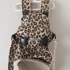 BABYBJÖRN 抱っこ紐　ヒョウ柄　レオパード柄