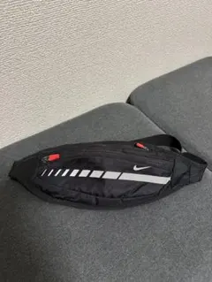 NIKE スリム ランニング ウエストポーチ