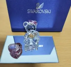 【証明書付】SWAROVSKI クリスタルベアとハートの置物