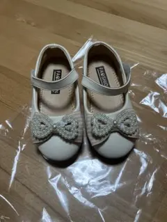 FASHION ホワイト パール付きリボン フォーマルシューズ