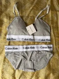 Calvin Klein ブラ＆ショーツ セットアップ Mサイズのサムネイル
