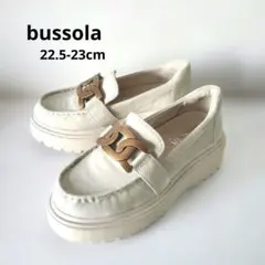 my ※プロフ必読（7/9~8/5不在）様専用　bussola 　ローファーのサムネイル