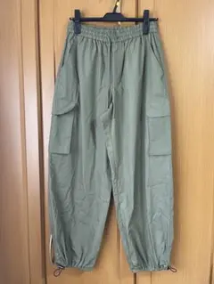 GU オリーブグリーン カーゴパンツ