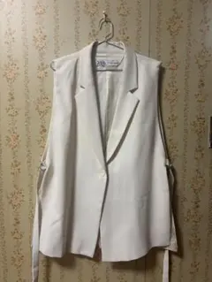 ZARA テーラードベスト ホワイトのサムネイル