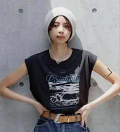 ページボーイ　ノースリフォトTシャツ　ブラック　Fサイズ