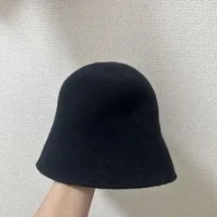 黒のウールバケットハット