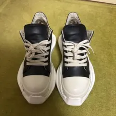 Item thumbnail for item 5b186075-3a3f-4155-907b-1d722feb2d6b