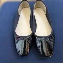 黒のフラットシューズ　24.5